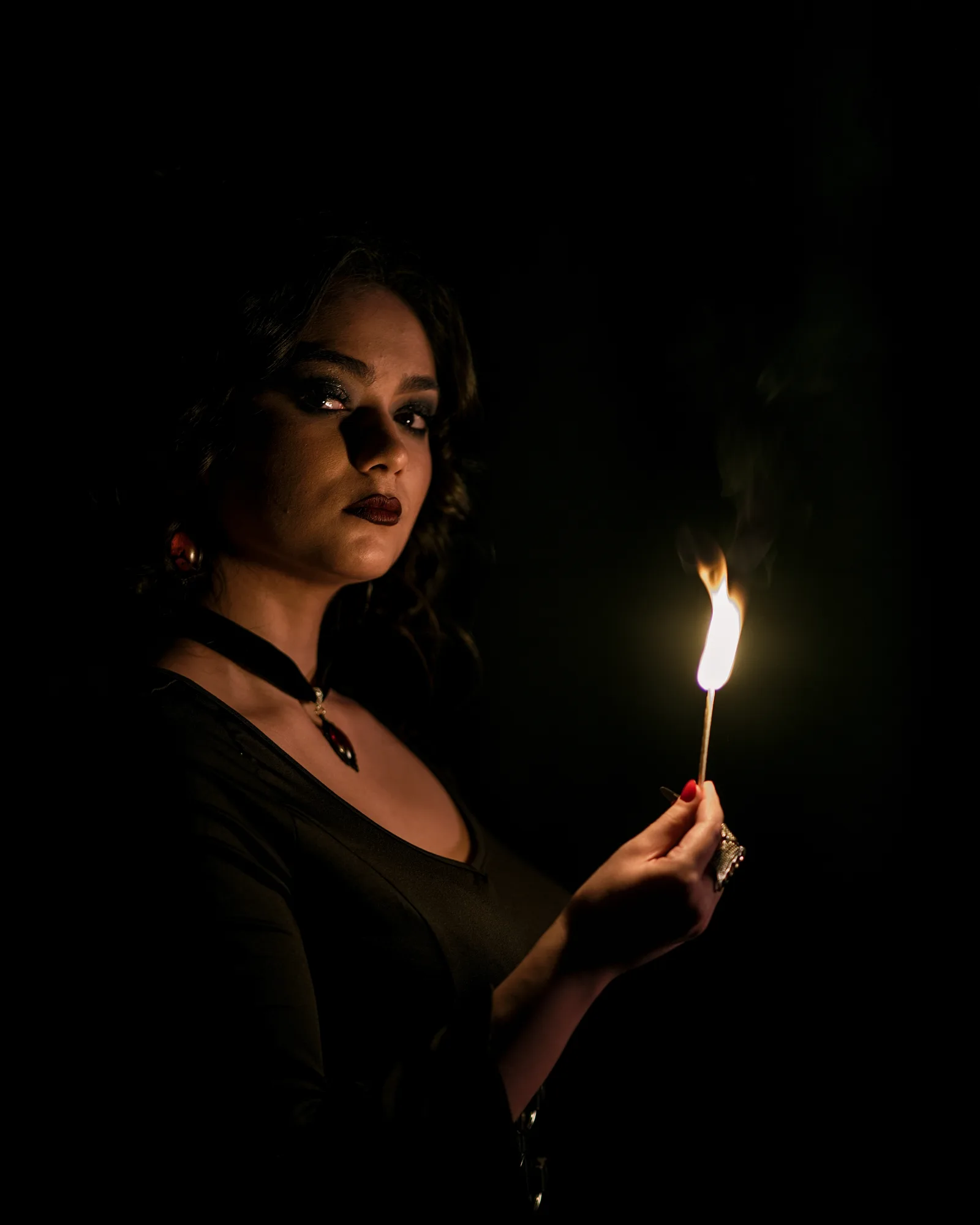 Portret artystyczny z płomieniem - Ciche Studio Białystok